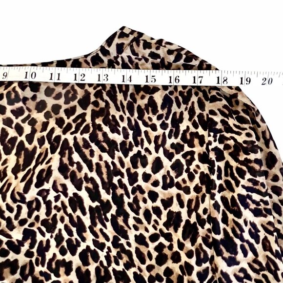 Lane Bryant Women's Leopard Print Blouse 22/24 Button Front Roll Tab Sleeve EUC - Picture 12 of 14